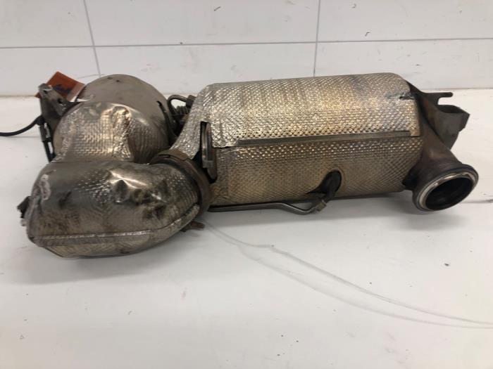 Gebruikte Katalysator Mercedes S (222.0/222.1) 3.0 S-400d 4-Matic Prijs € 943,95 Margeregeling aangeboden door Wessel Parts & Service B.V.