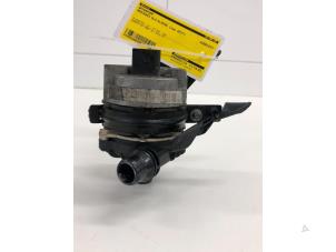 Gebruikte Waterpomp Mercedes GLC Coupe (C253) 3.0 350d V6 24V 4-Matic Prijs € 79,00 Margeregeling aangeboden door Wessel Parts & Service B.V.