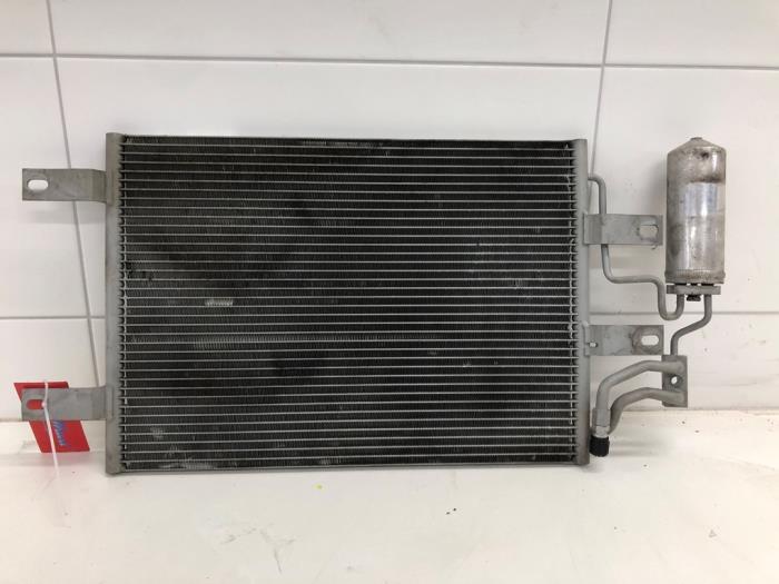 Gebruikte Radiateur Airco Opel Meriva (A) 1.7 CDTI 16V Prijs € 82,95 Margeregeling aangeboden door Wessel Parts & Service B.V.