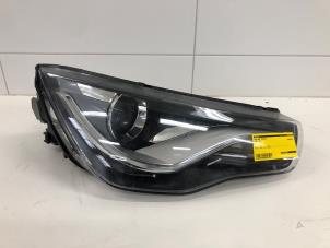 Gebruikte Koplamp rechts Audi A1 Sportback (8XA/8XF) Prijs € 349,00 Margeregeling aangeboden door Wessel Parts & Service B.V.