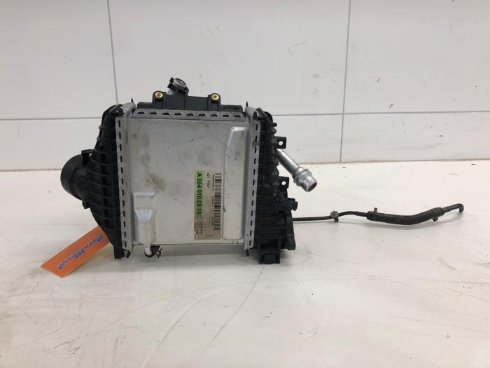 Gebruikte Intercooler Mercedes Sprinter 3,5t (907.6/910.6) 317 CDI 2.0 D RWD Prijs € 103,95 Margeregeling aangeboden door Wessel Parts & Service B.V.
