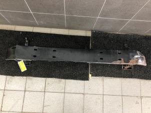 Gebruikte Bumperbalk voor Fiat Ducato (250) 2.3 D 120 Multijet Prijs € 125,00 Margeregeling aangeboden door Wessel Parts & Service B.V.