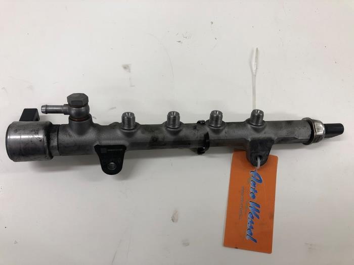 Gebruikte Verstuiver brug Mercedes Sprinter 3,5t (910.0/910.1/907.1/907.2) 316 CDI 2.1 D RWD Prijs € 61,95 Margeregeling aangeboden door Wessel Parts & Service B.V.