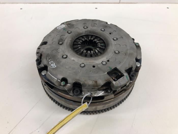 Gebruikte Dubbele massa vliegwiel Fiat Ducato (250) 2.3 D 120 Multijet Prijs € 523,95 Margeregeling aangeboden door Wessel Parts & Service B.V.