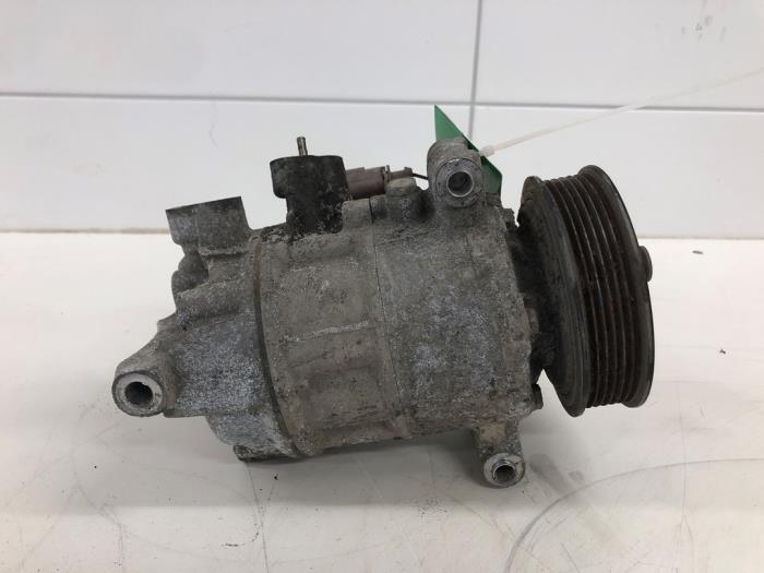 Gebruikte Pomp Airco Skoda Octavia Combi (NXAC) 1.5 TSI 16V Prijs € 72,45 Margeregeling aangeboden door Wessel Parts & Service B.V.