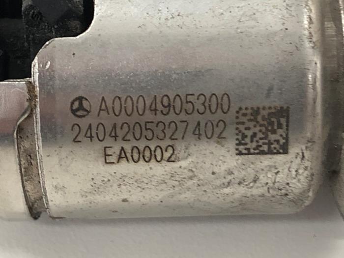 Gebruikte Adblue injector Mercedes Sprinter 3,5t (907.6/910.6) 317 CDI 2.0 D RWD Prijs € 131,25 Margeregeling aangeboden door Wessel Parts & Service B.V.