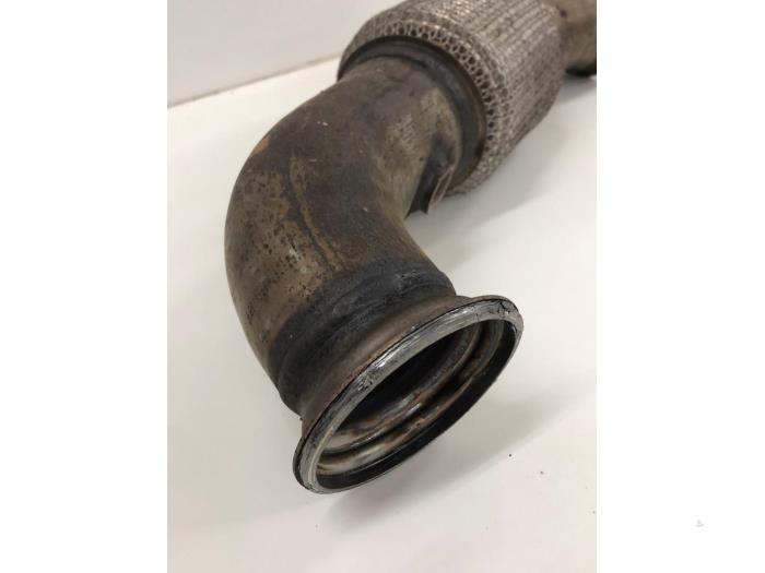 Gebruikte Voorpijp Uitlaat Mercedes Sprinter 3,5t (907.6/910.6) 317 CDI 2.0 D RWD Prijs € 51,45 Margeregeling aangeboden door Wessel Parts & Service B.V.