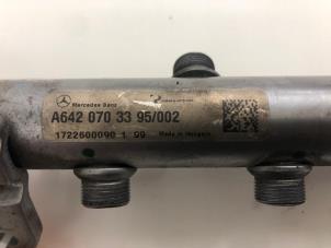 Gebruikte Injector brug Mercedes GLE (W166) 350d 3.0 V6 24V BlueTEC 4-Matic Prijs € 59,00 Margeregeling aangeboden door Wessel Parts & Service B.V.