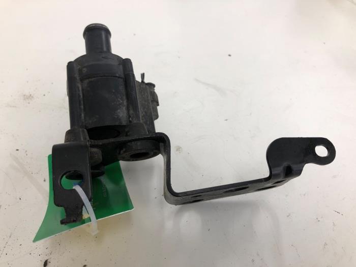 Gebruikte Waterpomp Audi A5 Sportback (F5A/F5F) 2.0 TFSI Mild Hybrid 16V Prijs € 40,95 Margeregeling aangeboden door Wessel Parts & Service B.V.