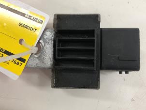 Gebruikte Voorgloei Relais Opel Movano 2.3 CDTi 16V FWD Prijs € 29,00 Margeregeling aangeboden door Wessel Parts & Service B.V.