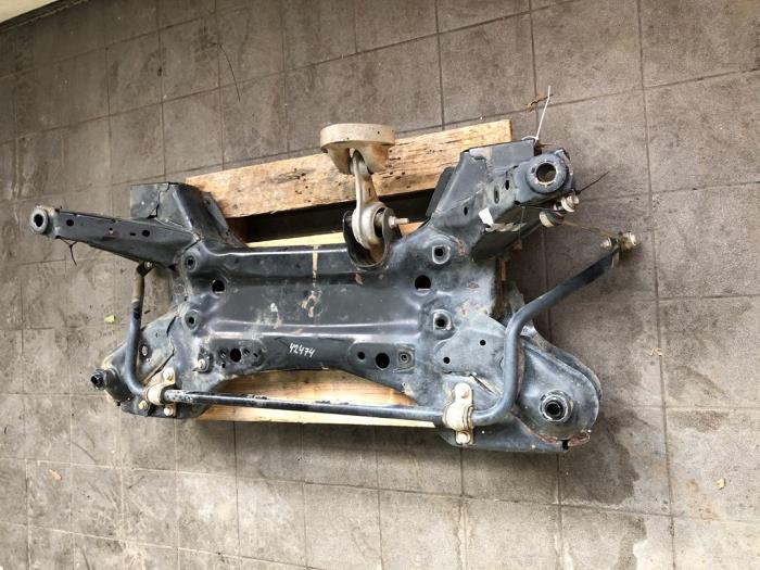 Gebruikte Subframe Opel Movano 2.3 CDTi 16V FWD Prijs € 261,45 Margeregeling aangeboden door Wessel Parts & Service B.V.