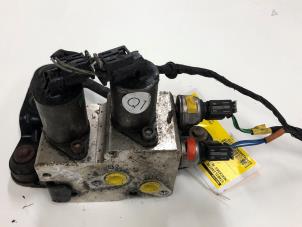 Gebruikte Stabilisatie Regel Sensor Mercedes ML III (166) 4.7 ML-500 BlueDirect 32V 4-Matic Prijs € 275,00 Margeregeling aangeboden door Wessel Parts & Service B.V.