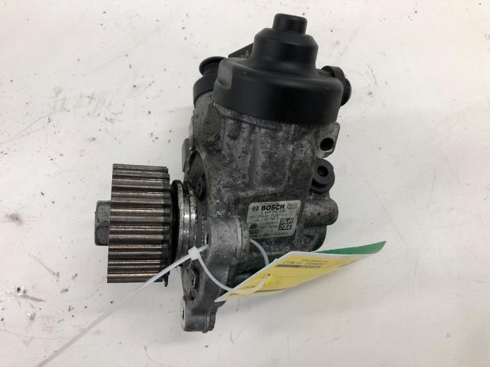 Gebruikte Dieselpomp Skoda Rapid Spaceback 1.6 TDI 16V Prijs € 156,45 Margeregeling aangeboden door Wessel Parts & Service B.V.