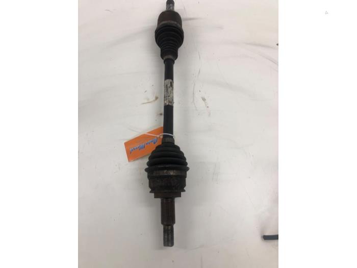 Gebruikte Steekas links-voor Mercedes Citan (415.6) 1.5 109 CDI Prijs € 82,95 Margeregeling aangeboden door Wessel Parts & Service B.V.