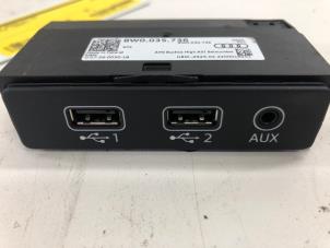 Gebruikte AUX/USB aansluiting Audi TTS (FV3/FVP) Prijs € 199,00 Margeregeling aangeboden door Wessel Parts & Service B.V.