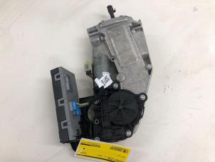 Gebruikte Achterklep motor Mercedes C Estate (S206) C-220d 2.0 Turbo 16V Prijs € 175,00 Margeregeling aangeboden door Wessel Parts & Service B.V.