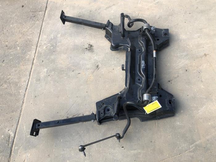 Gebruikte Subframe Opel Crossland (X) 1.2 Turbo 12V Prijs € 208,95 Margeregeling aangeboden door Wessel Parts & Service B.V.