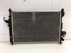 Gebruikte Radiateur Opel Insignia Grand Sport 1.5 CDTI 12V Prijs € 125,00 Margeregeling aangeboden door Wessel Parts & Service B.V.