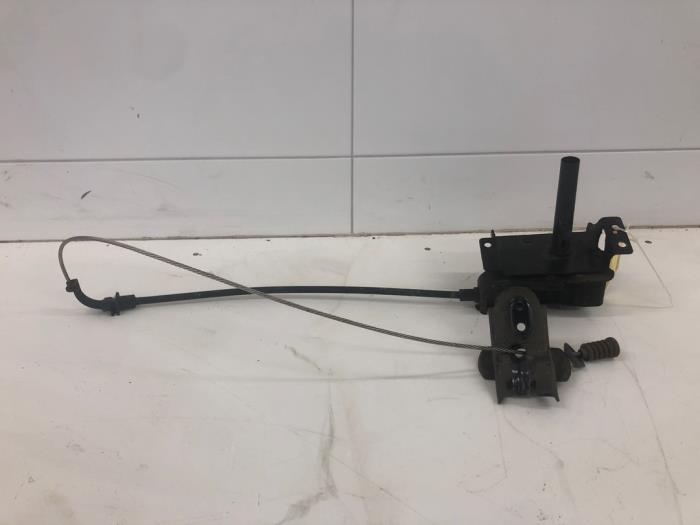 Hefmechniek Reservewiel van een Mercedes-Benz Vito (447.6) 1.6 111 CDI 16V 2018