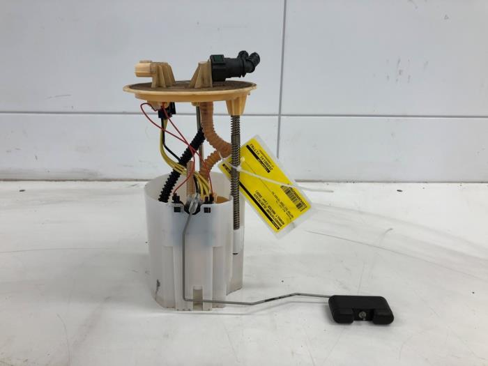 Gebruikte Brandstofpomp Elektrisch Renault Master III (EV/HV/UV/VA/VB/VD/VF/VG/VJ) 2.3 Energy dCi 180 Twin Turbo 16V FWD Prijs € 93,45 Margeregeling aangeboden door Wessel Parts & Service B.V.