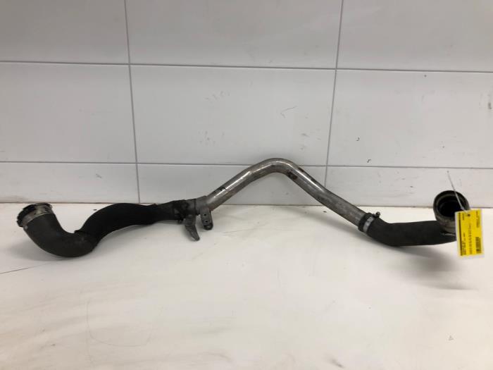 Gebruikte Intercooler Buis Renault Master III (EV/HV/UV/VA/VB/VD/VF/VG/VJ) 2.3 Energy dCi 180 Twin Turbo 16V FWD Prijs € 145,95 Margeregeling aangeboden door Wessel Parts & Service B.V.