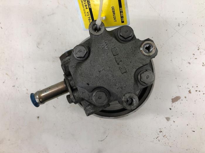 Gebruikte Stuurpomp Audi A4 Avant (B7) 2.0 TFSI 20V Prijs € 82,95 Margeregeling aangeboden door Wessel Parts & Service B.V.