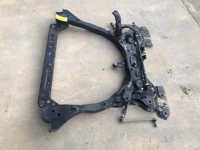 Gebruikte Subframe Nissan Micra (K14) 1.0 IG-T 100 Prijs € 208,95 Margeregeling aangeboden door Wessel Parts & Service B.V.