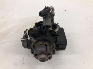 Gebruikte Dieselpomp Volkswagen Touran (1T3) 1.6 TDI 16V Prijs € 175,00 Margeregeling aangeboden door Wessel Parts & Service B.V.