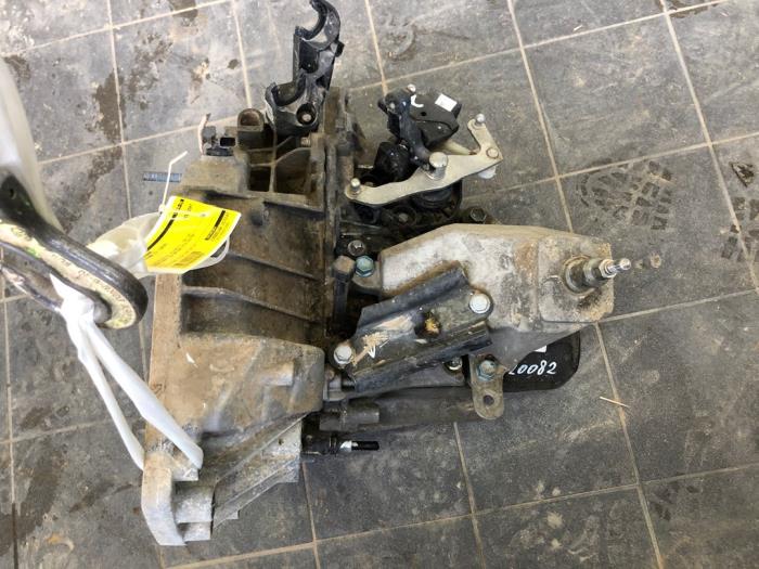 Gebruikte Versnellingsbak Nissan Micra (K14) 1.0 IG-T 100 Prijs op aanvraag aangeboden door Wessel Parts & Service B.V.