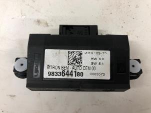 Gebruikte Computer Diversen Opel Grandland (X) 1.6 Turbo 16V Hybrid4 Prijs € 39,00 Margeregeling aangeboden door Wessel Parts & Service B.V.