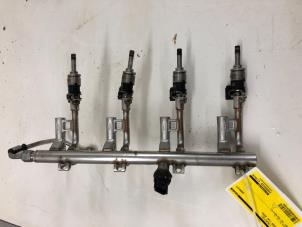 Gebruikte Injector brug Ford Kuga II (DM2) 1.5 EcoBoost 16V 150 Prijs € 139,00 Margeregeling aangeboden door Wessel Parts & Service B.V.