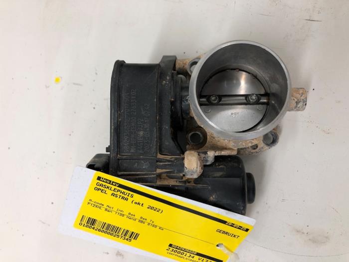 Gasklephuis Opel Astra L (F3/FB/FM/FP), 2021 1.2 Turbo 110 12V, Hatchback, 4Dr, Benzine, 1.199cc, 81kW (110pk), FWD, EB2ADT; HNP, 2021-10, FPHNP (Gebruikt)