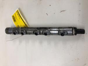 Gebruikte Injector brug Mini Mini Open (R57) 2.0 Cooper SD 16V Prijs € 79,00 Margeregeling aangeboden door Wessel Parts & Service B.V.