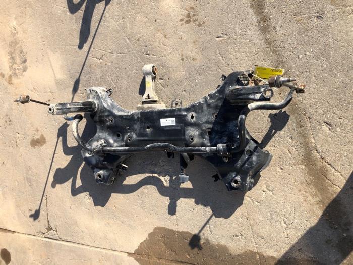 Gebruikte Subframe Kia Ceed (CDB5/CDBB) 1.4 T-GDI 16V Prijs € 103,95 Margeregeling aangeboden door Wessel Parts & Service B.V.