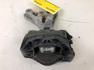 Gebruikte Motorsteun Peugeot 208 I (CA/CC/CK/CL) 1.2 Vti 12V PureTech Prijs € 29,00 Margeregeling aangeboden door Wessel Parts & Service B.V.