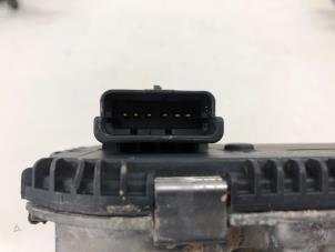 Gebruikte Gasklephuis Opel Grandland (X) 1.6 Turbo 16V Hybrid Prijs € 99,00 Margeregeling aangeboden door Wessel Parts & Service B.V.