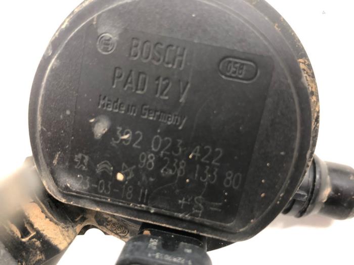 Waterpomp van een Opel Grandland (X) 1.6 Turbo 16V Hybrid 2023