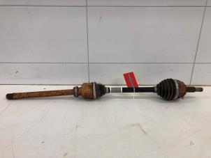 Gebruikte Steekas rechts-voor Opel Grandland (X) 1.6 Turbo 16V Hybrid Prijs € 275,00 Margeregeling aangeboden door Wessel Parts & Service B.V.