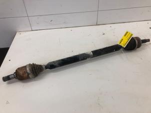 Gebruikte Aandrijfas rechts-voor Kia Cee'd (JDB5) 1.4 CRDi 16V Prijs € 149,00 Margeregeling aangeboden door Wessel Parts & Service B.V.