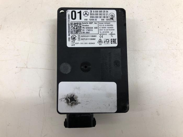 Gebruikte Radar sensor Mercedes GLC Coupe (C253) 3.0 350d V6 24V 4-Matic Prijs € 236,25 Margeregeling aangeboden door Wessel Parts & Service B.V.