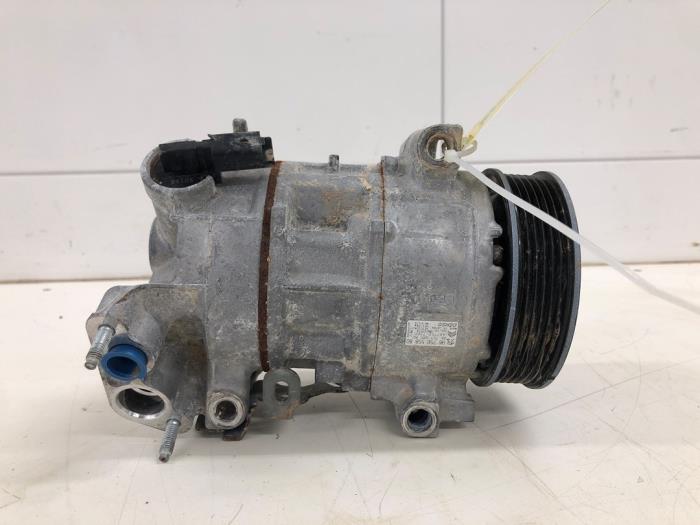 Gebruikte Aircopomp Citroen C3 Aircross I (2C/2R) 1.2 e-THP PureTech 110 Prijs € 156,45 Margeregeling aangeboden door Wessel Parts & Service B.V.
