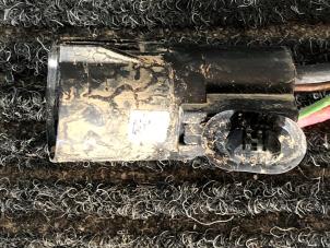 Gebruikte Koelvin Motor Opel Grandland (X) 1.6 Turbo 16V Hybrid Prijs € 249,00 Margeregeling aangeboden door Wessel Parts & Service B.V.