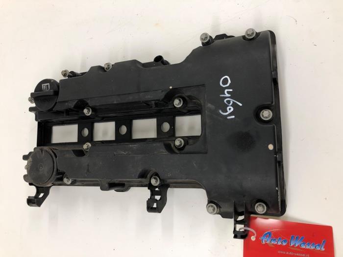 Gebruikte Kleppendeksel Opel Astra J (PC6/PD6/PE6/PF6) 1.4 Turbo 16V Prijs € 103,95 Margeregeling aangeboden door Wessel Parts & Service B.V.