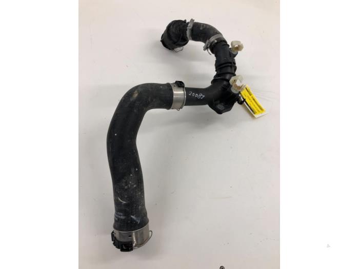 Gebruikte Intercooler Slang Nissan Micra (K14) 1.0 IG-T 100 Prijs € 72,45 Margeregeling aangeboden door Wessel Parts & Service B.V.