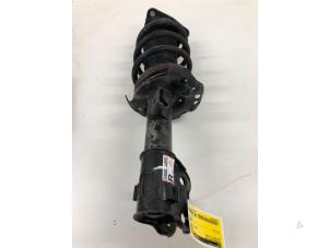 Gebruikte Ruitensproeiertank voor Kia Carens IV (RP) 1.6 GDI 16V Prijs € 79,00 Margeregeling aangeboden door Wessel Parts & Service B.V.