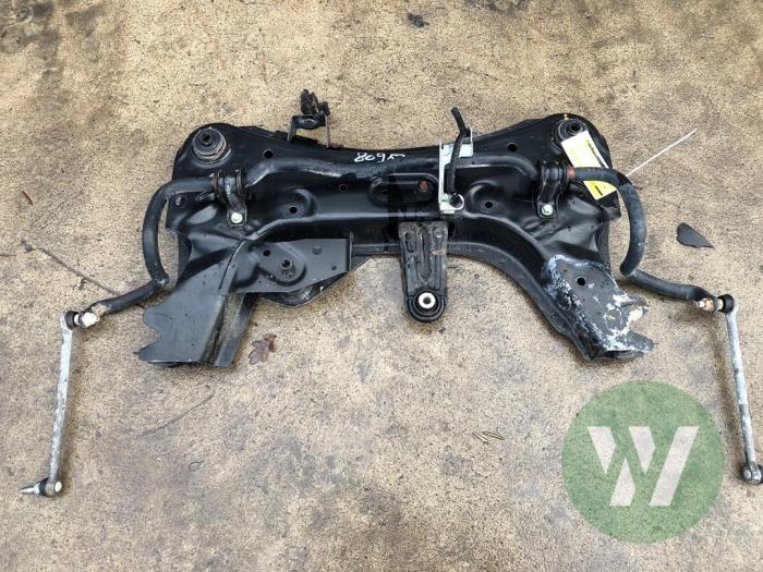 Gebruikte Subframe Nissan NV 200 (M20M) 1.5 dCi 90 Prijs € 261,45 Margeregeling aangeboden door Wessel Parts & Service B.V.