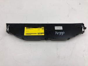 Gebruikte Bekerhouder Porsche Panamera (970) 3.6 V6 24V Prijs € 125,00 Margeregeling aangeboden door Wessel Parts & Service B.V.