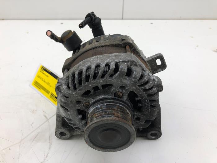 Gebruikte Alternator Opel Combo Cargo 1.5 CDTI 130 Prijs € 63,00 Margeregeling aangeboden door Wessel Parts & Service B.V.