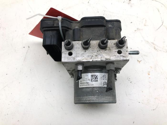Gebruikte ABS Pomp Opel Combo Cargo 1.5 CDTI 130 Prijs € 156,45 Margeregeling aangeboden door Wessel Parts & Service B.V.