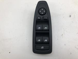 Gebruikte Schakelaar Elektrisch Raam BMW X1 (F48) sDrive 20i 2.0 16V Twin Power Turbo Prijs € 49,00 Margeregeling aangeboden door Wessel Parts & Service B.V.